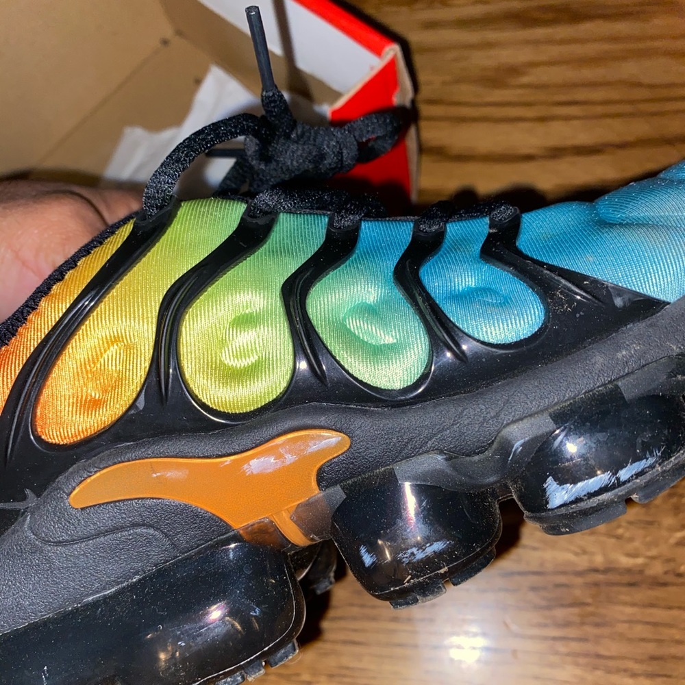Nike Vapormax NO I WILL NOT ACCEPT ANY OFFERS LOWER THAN WHATS POSTED. - Picture 3 of 11